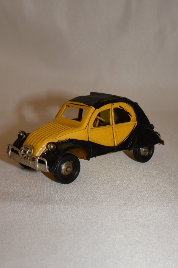 Citroën 2CV Charleston jaune et noire