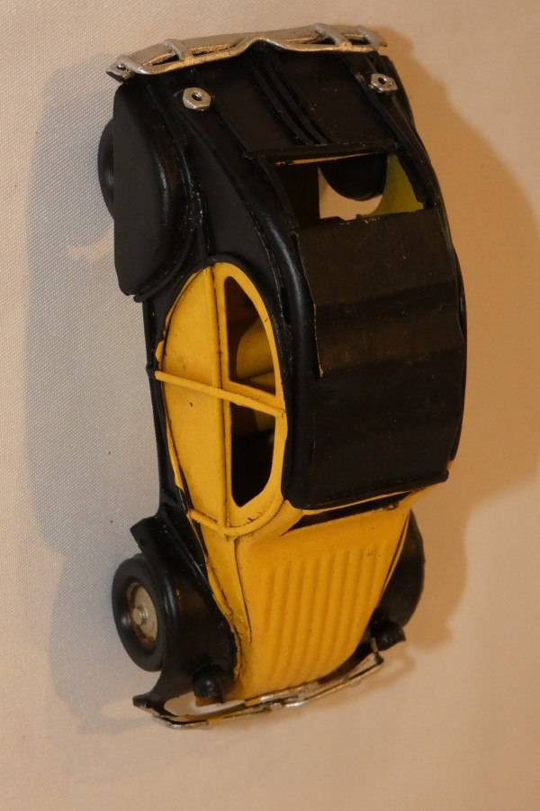 Citroën 2CV Charleston jaune et noire