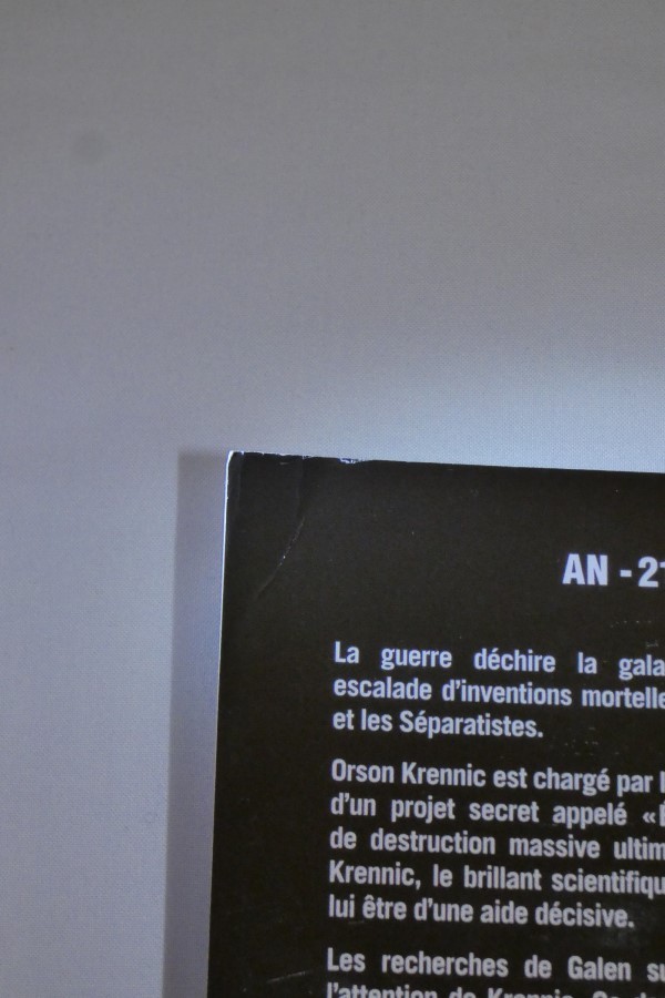 Star Wars - Catalyseur pliure dans l'angle du dos