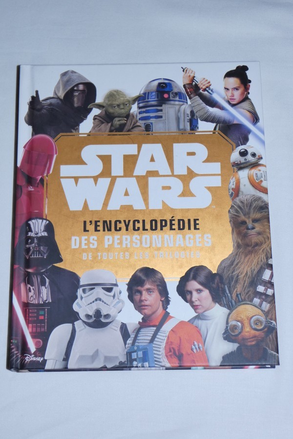 Star Wars - Encyclopédie de tous les personnages de toutes les trilogies - couverture