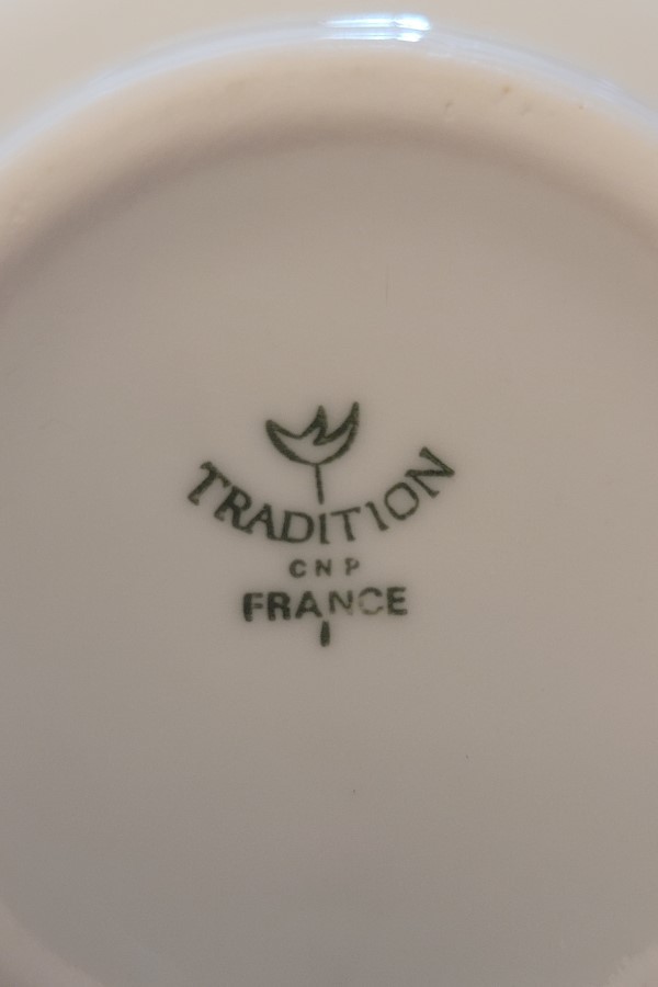 Petit pichet à lait en porcelaine côté Tradition CNP France