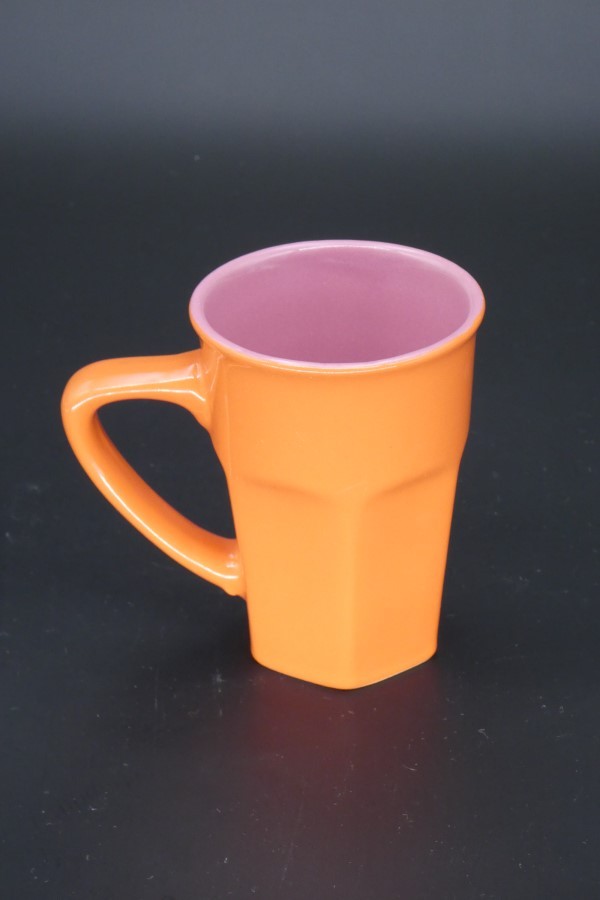 Tasse côtelée orange