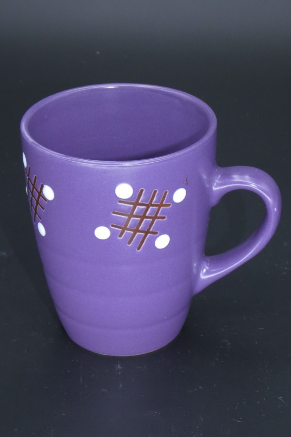 Mug violet à pois blancs arrière