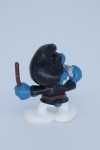 Image du Schtroumpf Policeman vu de dos