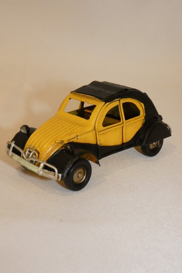 Citroën 2CV Charleston jaune et noire