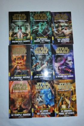 Lot 9 livres Les Apprentis Jedi couvertures